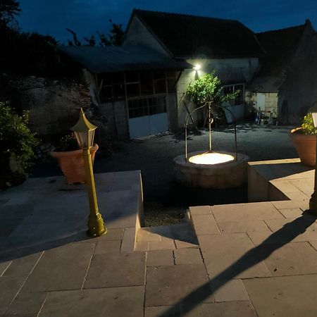 Aux Trois Tilleuls Bed & Breakfast Loches Exterior photo